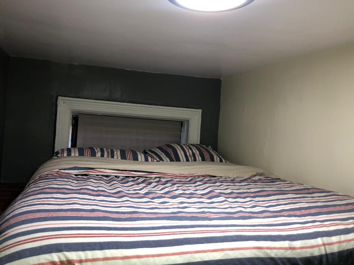 Private Room In A Shared Apartment 15 Minutes To Times Square! New York Kültér fotó