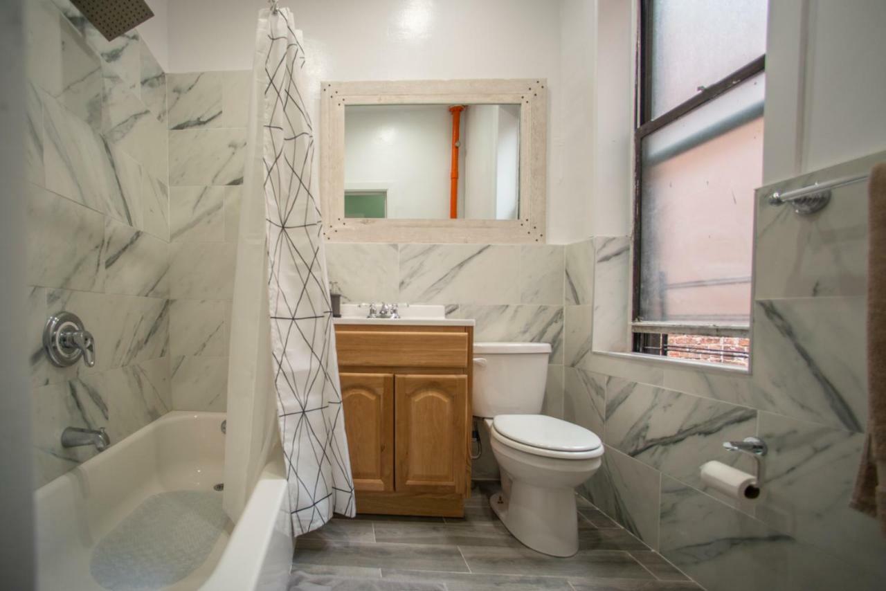 Private Room In A Shared Apartment 15 Minutes To Times Square! New York Kültér fotó